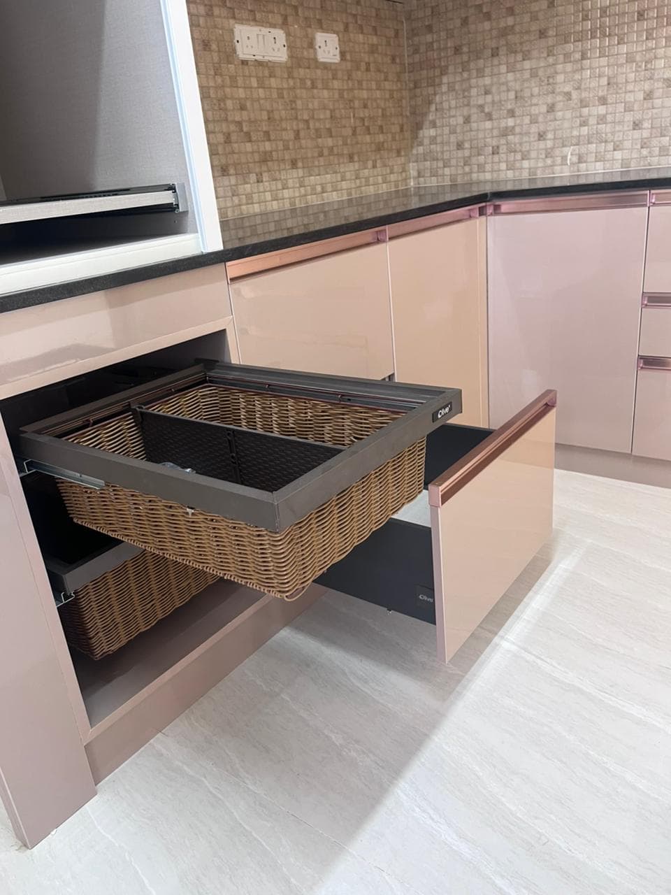 Modern Modular Kitchen